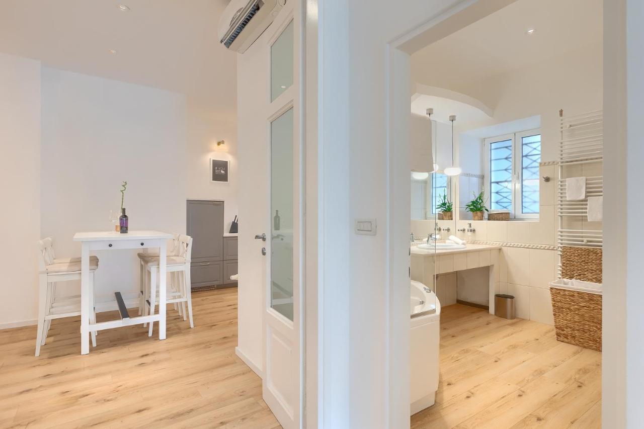 Calafati Apartment With Free Private Parking Рієка Екстер'єр фото