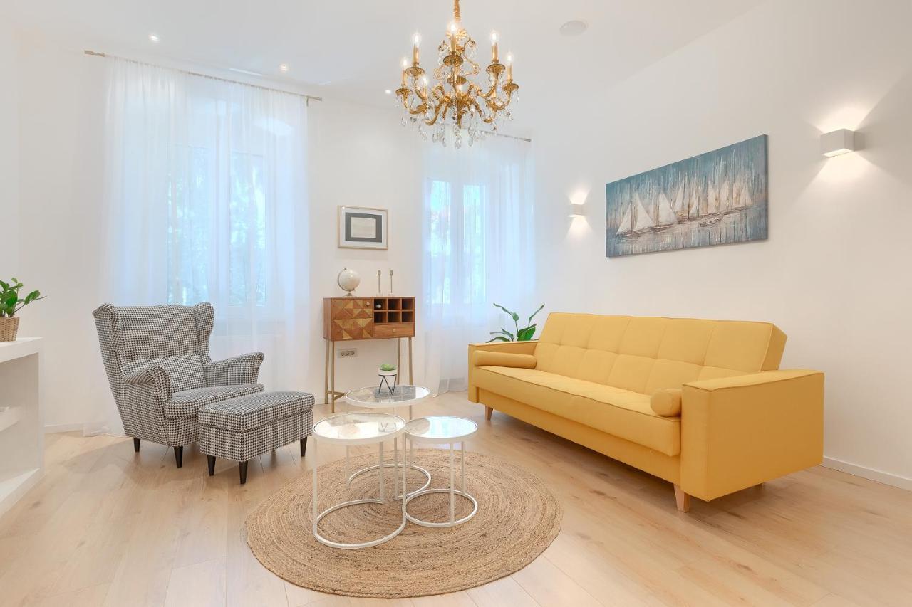 Calafati Apartment With Free Private Parking Рієка Екстер'єр фото