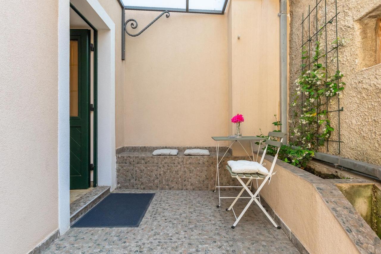 Calafati Apartment With Free Private Parking Рієка Екстер'єр фото