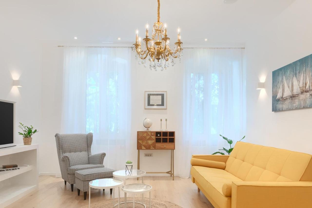 Calafati Apartment With Free Private Parking Рієка Екстер'єр фото